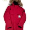 เสื้อกันหนาว CANNADA GOOSE สีแดง