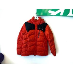 เสื้อกันหนาว  MONTBELL	สีแดง