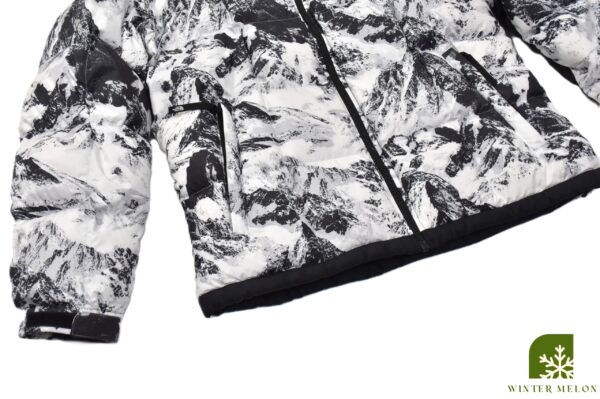 เสื้อกันหนาว THE NORTH FACE สีดำลายภูเขา - Image 5